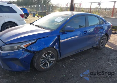 2024 Kia Forte Lxs z USA, uszkodzony, nr VIN 3KPF24ADXRE741158